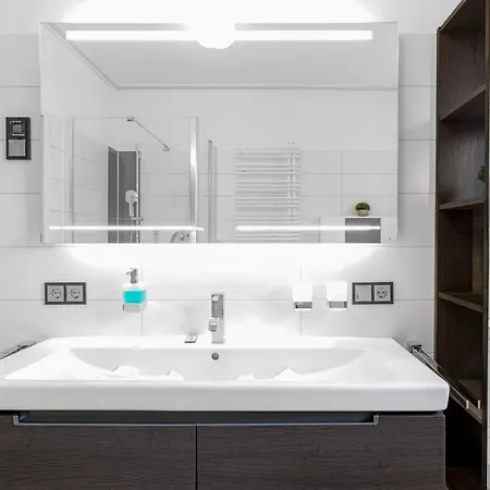 Auszeit 3* בורקום