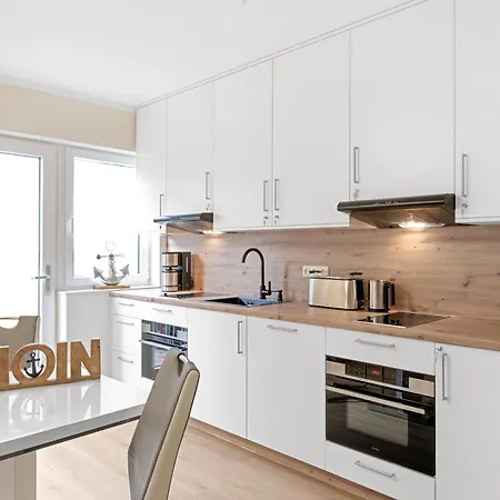 Auszeit 3* בורקום